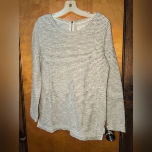 Per Se Woman's Medium Sparkly Sweater